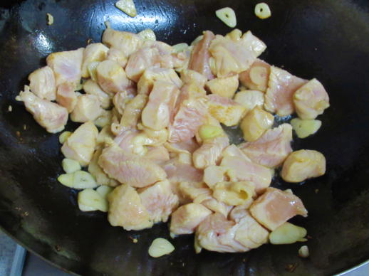 214　　鶏肉炒め(1)