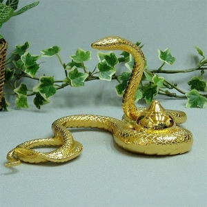 金の蛇